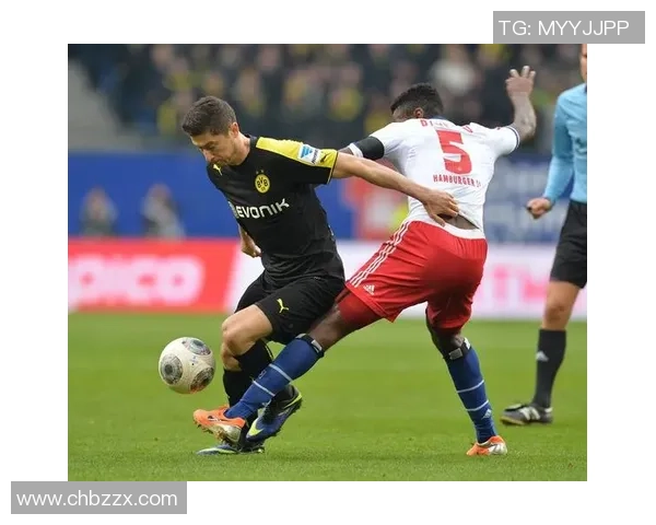 汉堡与菲尔特激战正酣比赛结果揭晓引发球迷热议 汉堡与菲尔特激战正酣比赛结果揭晓引发球迷热议